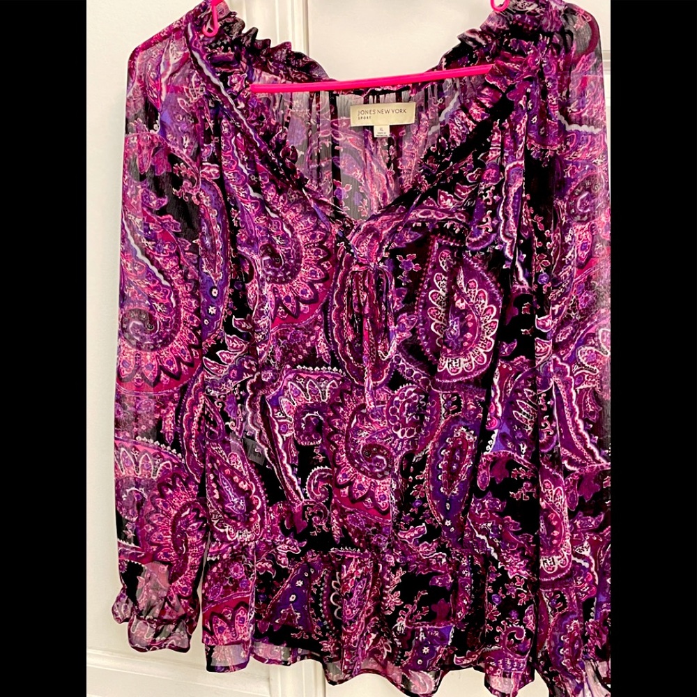 JONES OF NEW YORK SHEAR PURPLE PAISLEY BLOUSE